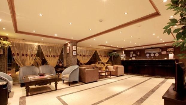 Al Baron Palace Khobar Aparthotel Nadinah Εξωτερικό φωτογραφία